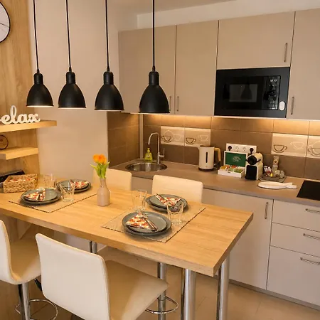 And Sun - 100m To - Pool, Sauna And Private Garage Шиофок