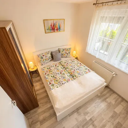 And Sun - 100m To - Pool, Sauna And Private Garage *