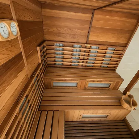 And Sun - 100m To - Pool, Sauna And Private Garage Шиофок