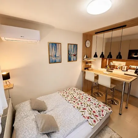 Апартаменты And Sun - 100m To - Pool, Sauna And Private Garage